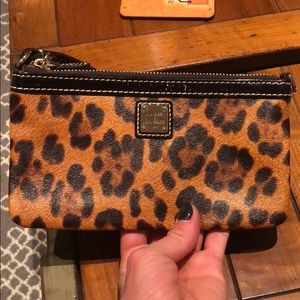 Dooney & Bourke leopard clutch!